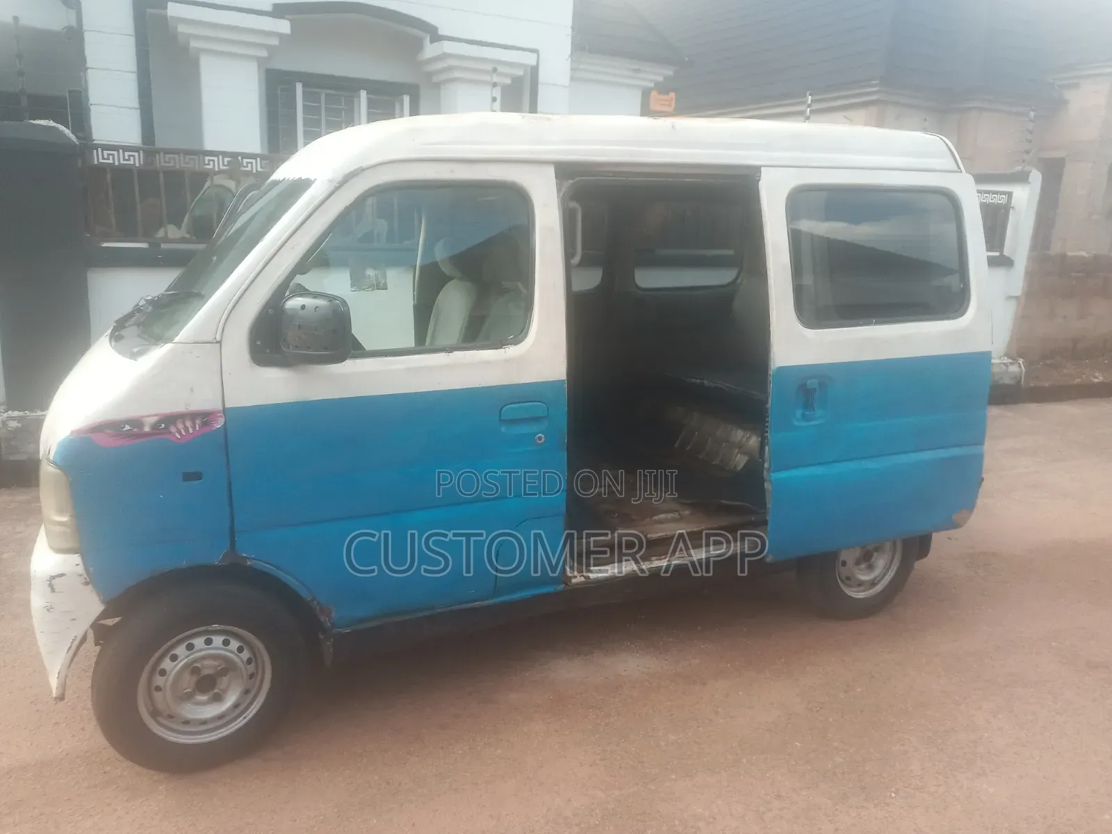 Suzuki APV Minibus 2010 White