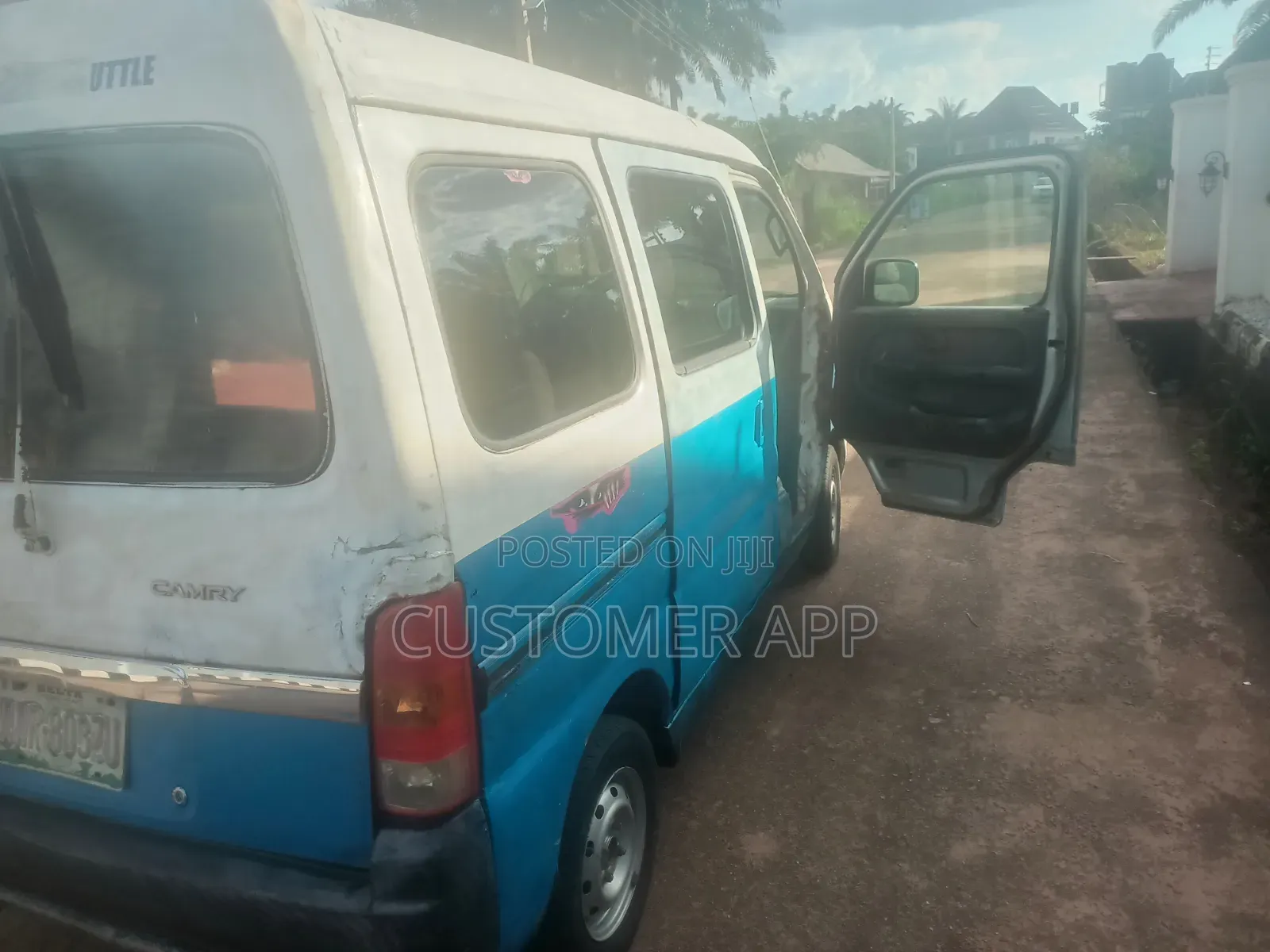 Suzuki APV Minibus 2010 White