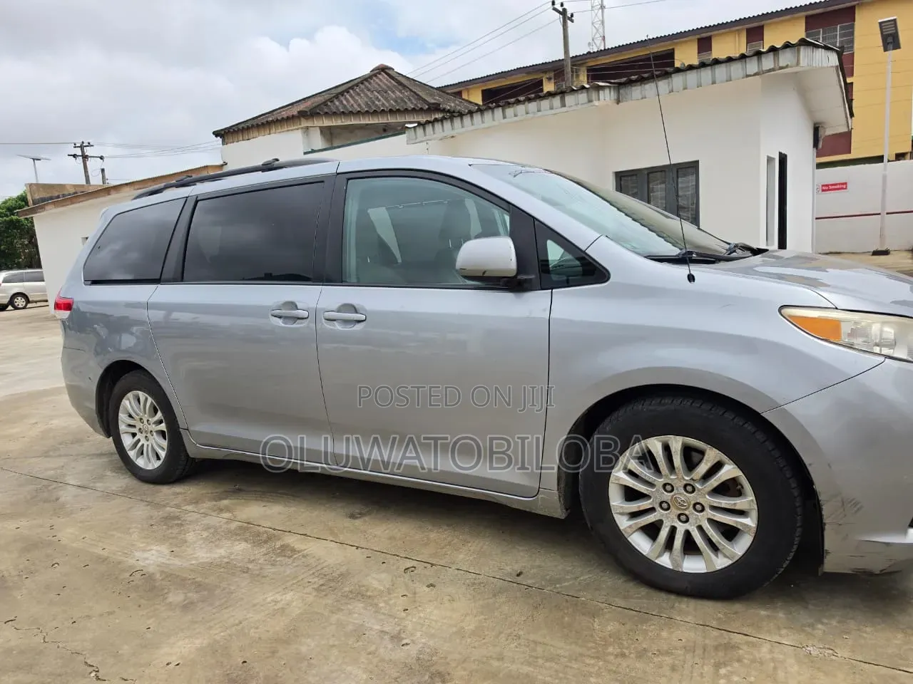 Toyota Sienna XLE 7 Passenger 2012 Blue