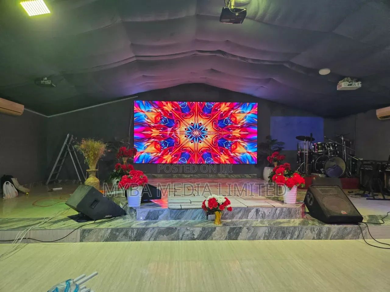 LED Screen