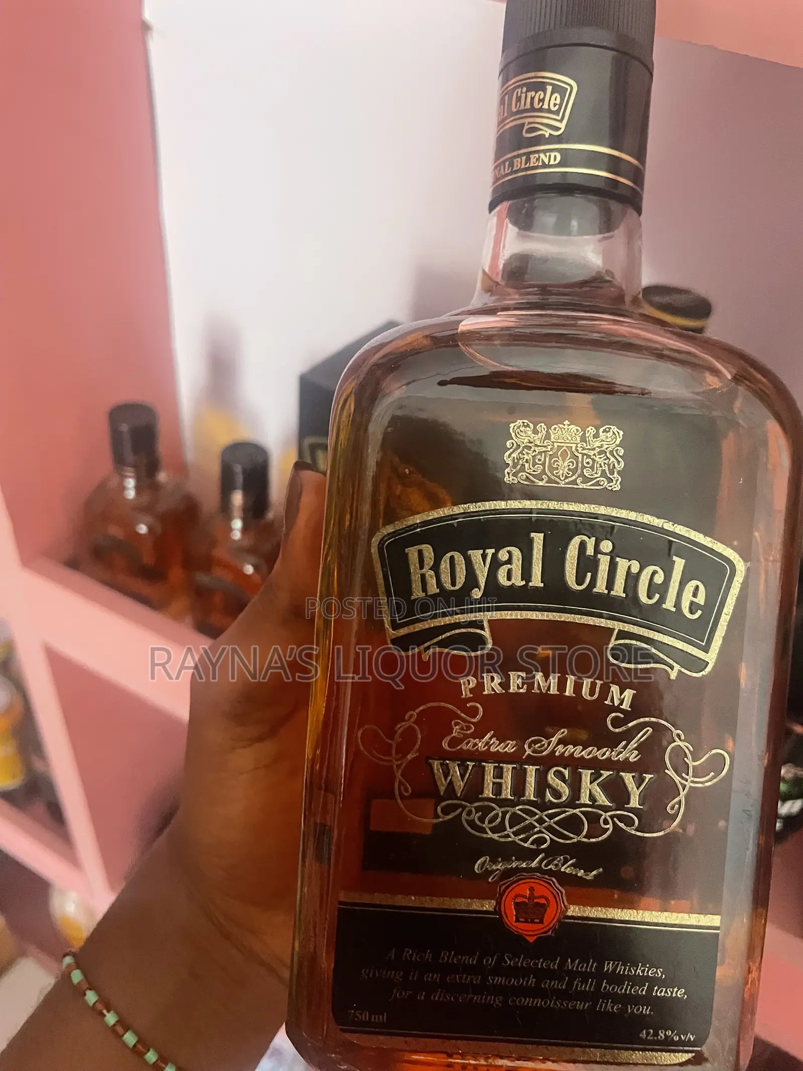 Royal Circle Whisky – Premium Blended Whisky