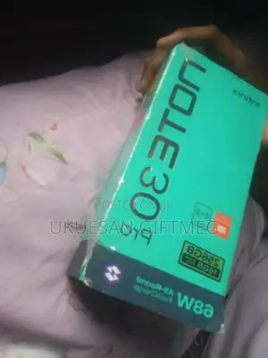 Infinix Note 30 Pro 256 GB Silver
