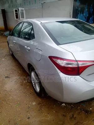 Toyota Corolla 2015 Silver