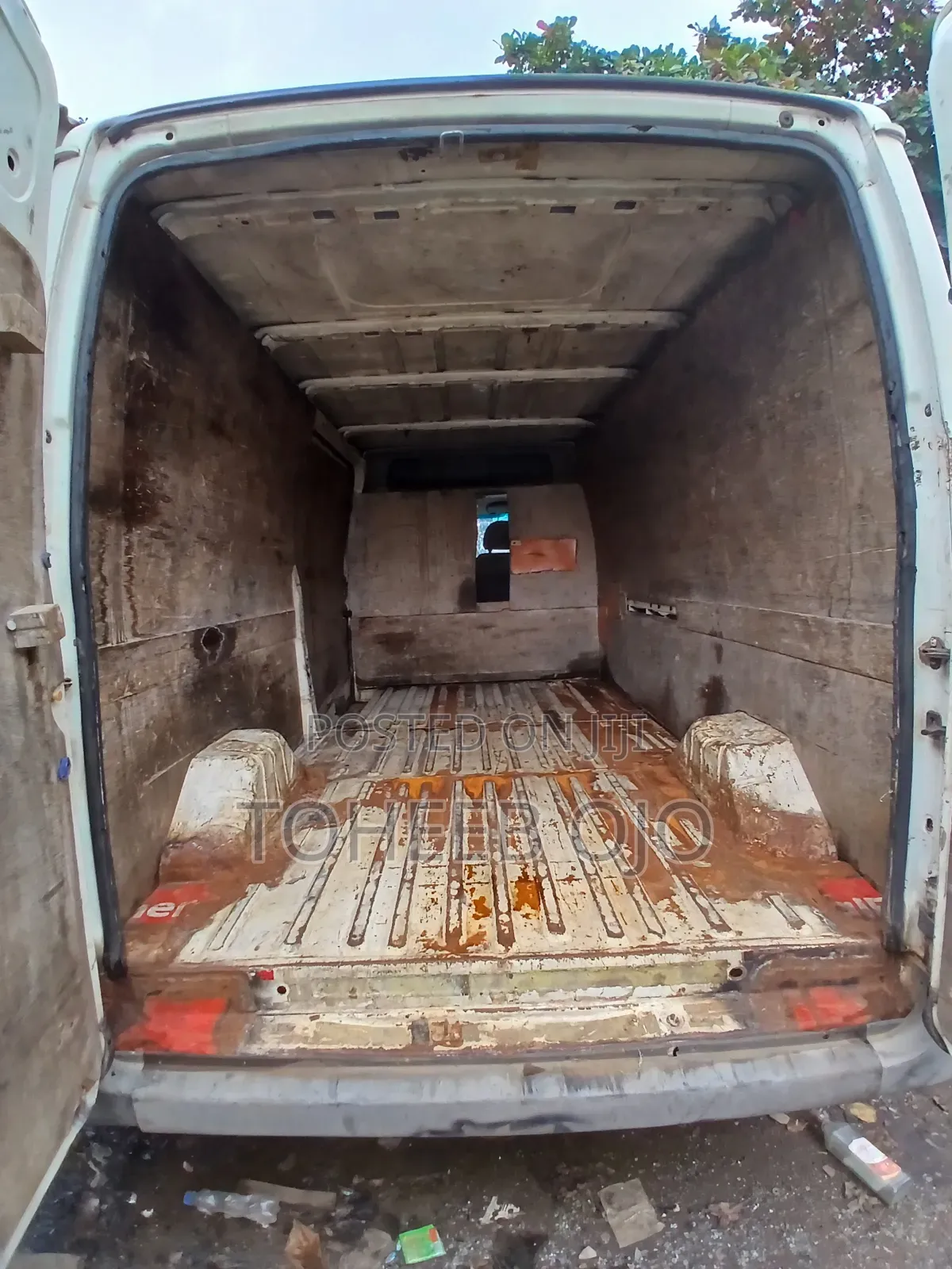 Volkswagen Transporter 1994 White