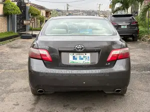Toyota Camry 2009 Gray