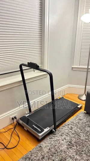 2.5HP Walkpad Treadmill With Incline, Bluetooth, Free Skipping Rope