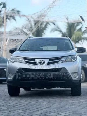 Toyota RAV4 XLE AWD (2.5L 4cyl 6A) 2013 Silver