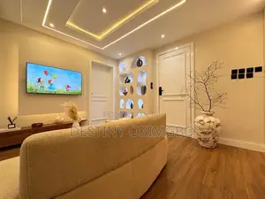1 Warm Bedroom Apartment