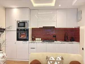 1 Warm Bedroom Apartment