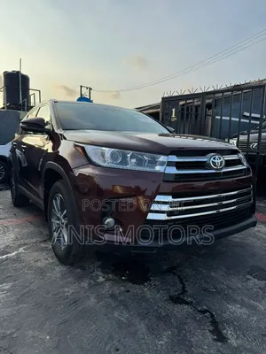 Toyota Highlander XLE 2019 Burgundy