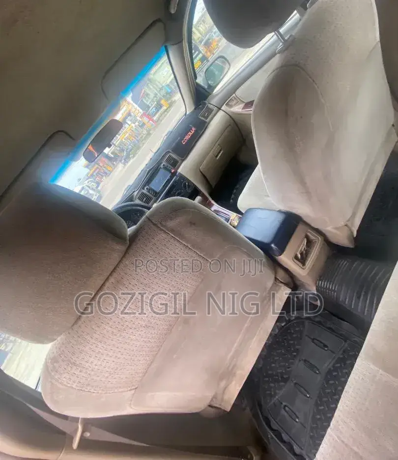 Toyota Corolla 2007 Gold