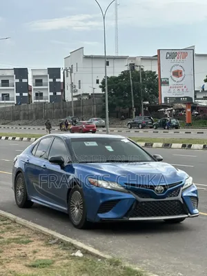 Toyota Camry XSE FWD (2.5L 4cyl 8AM) 2018 Blue
