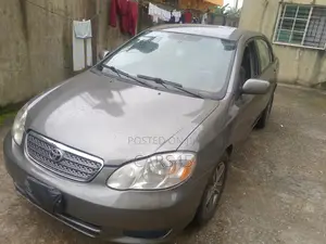 Toyota Corolla 2005 Gray