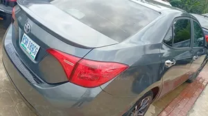 Toyota Corolla 2019 Gray