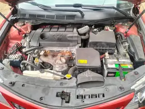 Toyota Camry SE 4dr Sedan (2.5L 4cyl 6A) 2012 Red