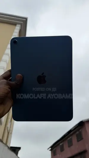 Apple iPad (2025) 128 GB Blue