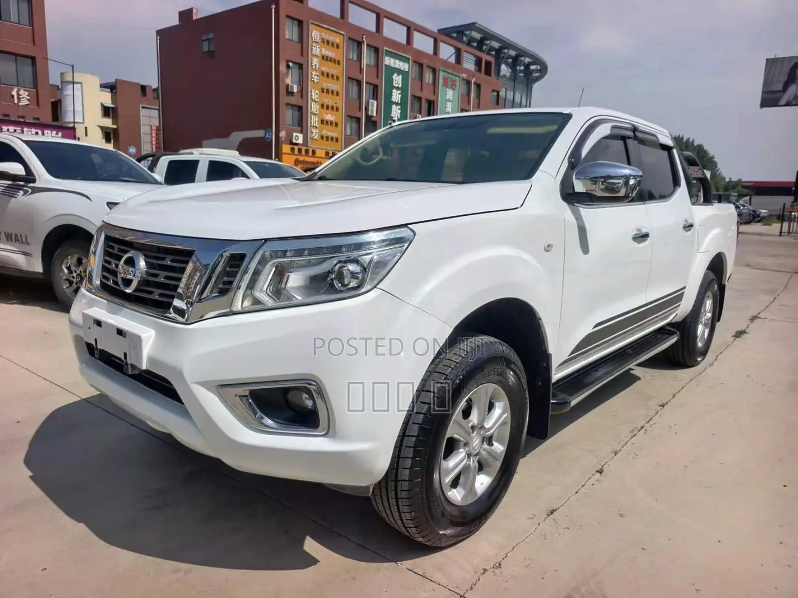 Nissan Navara 2017 White