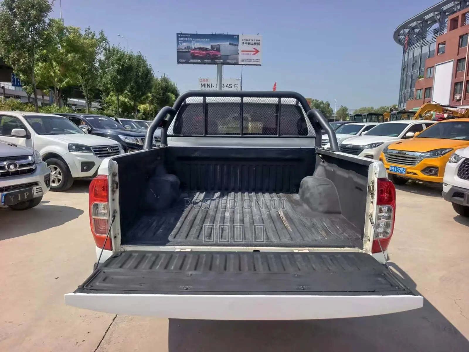 Nissan Navara 2017 White