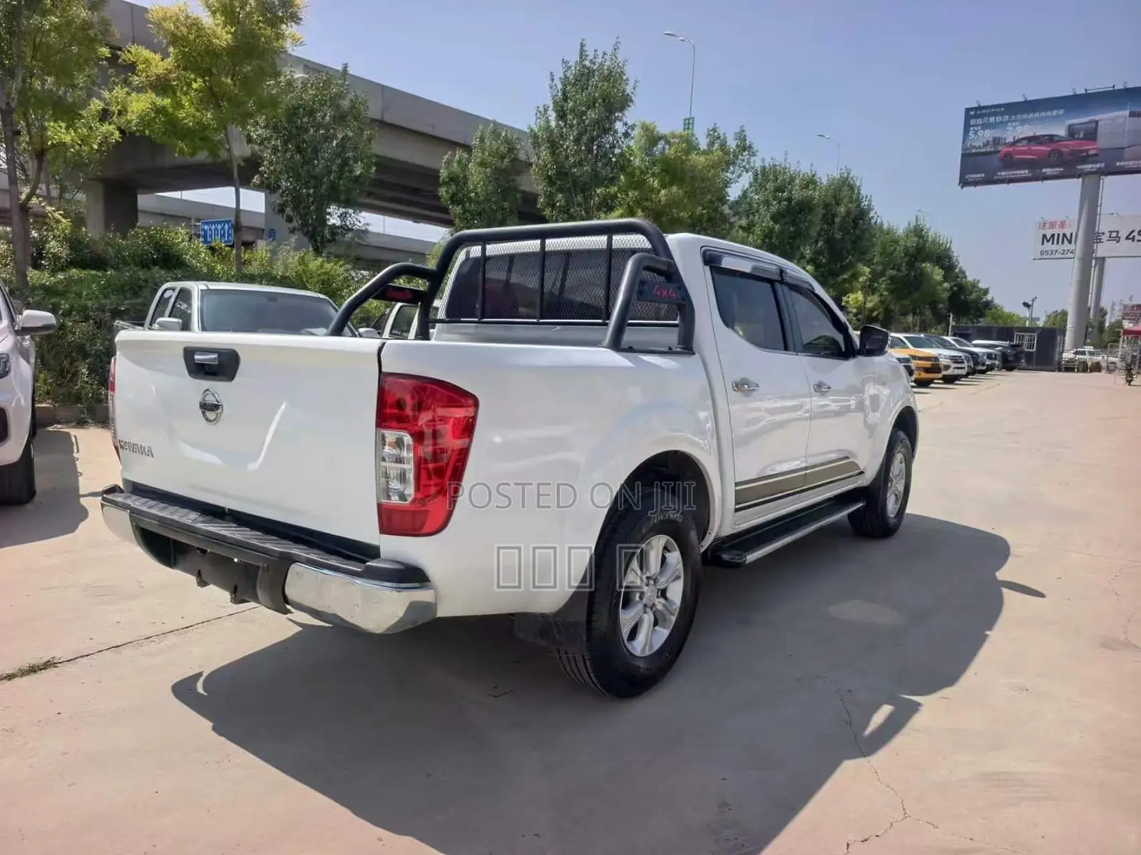 Nissan Navara 2017 White