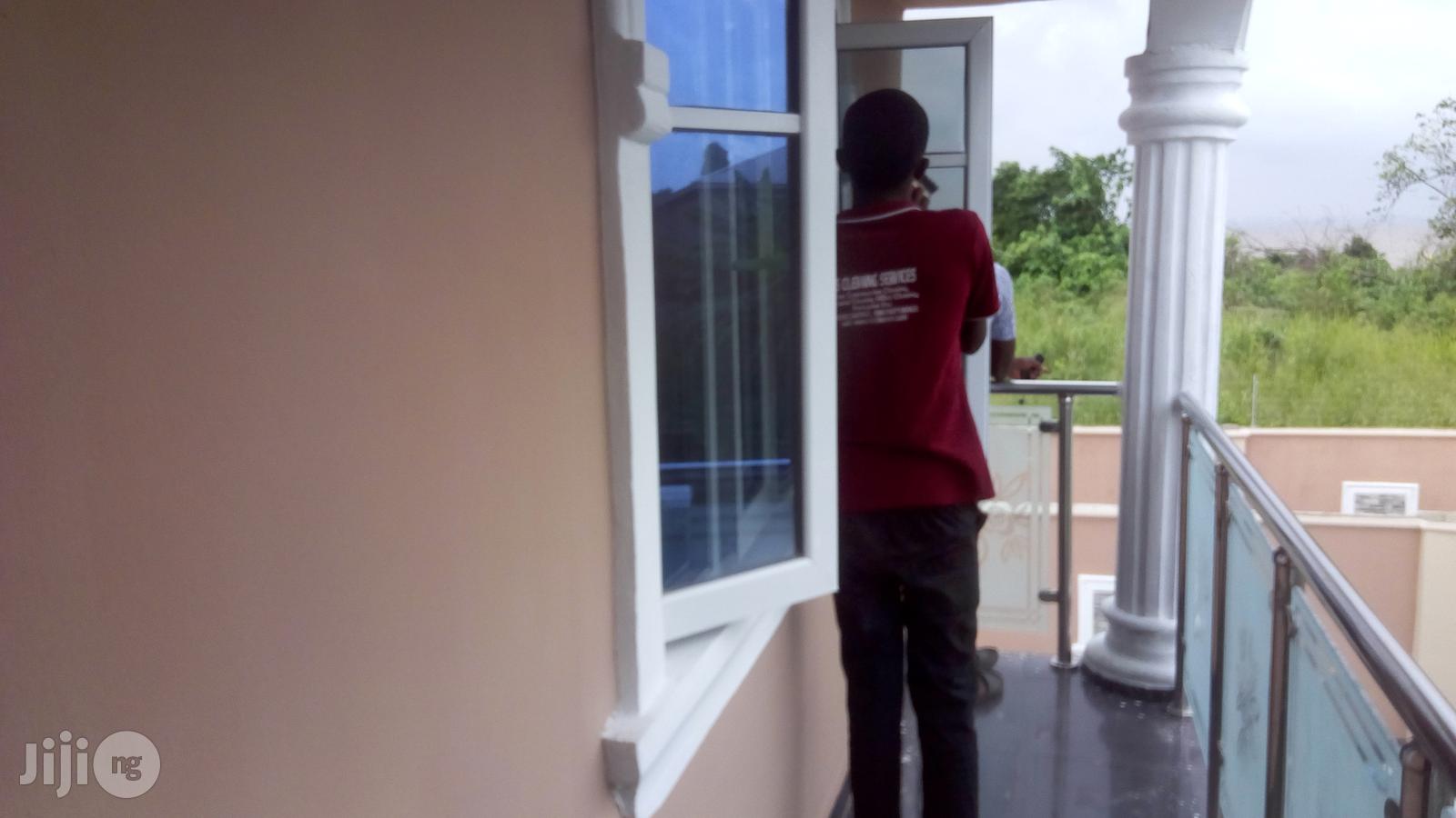 Reis Cleaning Services