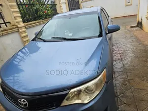 Toyota Camry LE 4dr Sedan (2.5L 4cyl 6A) 2012 Red