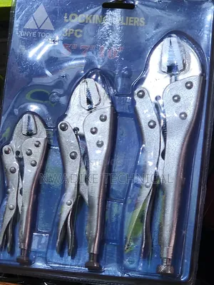 Gripping Plier
