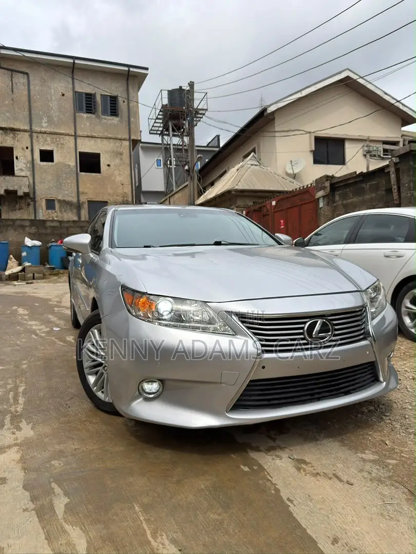 Lexus ES 2013 Silver