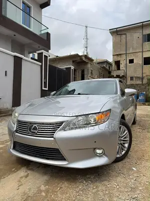Lexus ES 2013 Silver
