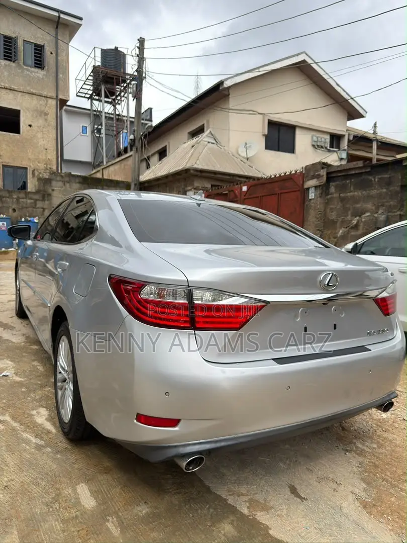 Lexus ES 2013 Silver