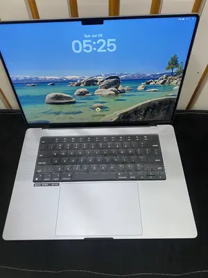 Laptop Apple MacBook Pro 2021 M1 16GB Apple M1 Pro SSD 1T
