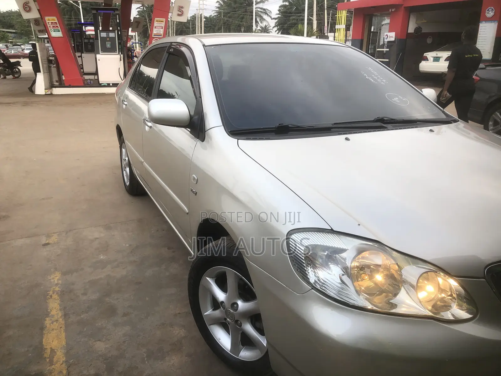 Toyota Corolla 2004 Gray