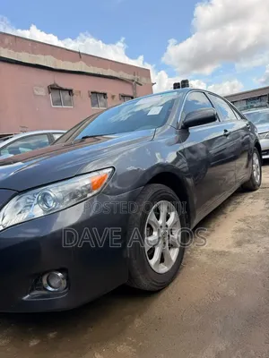 Toyota Camry 2011 Gray