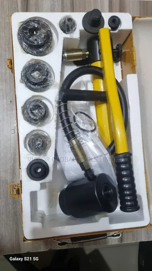 SYK-8B Hydraulic Hole Puncher
