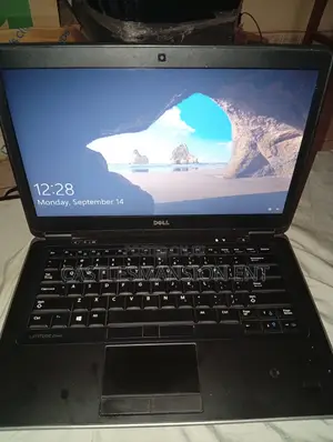 Laptop Dell Latitude 7440 8GB Intel Core i7 SSD 256GB