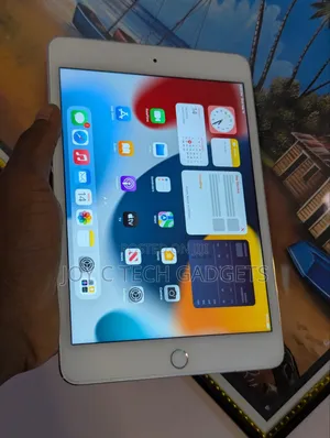 Apple iPad mini 4 128 GB White