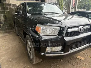 Toyota 4-Runner 2012 Black