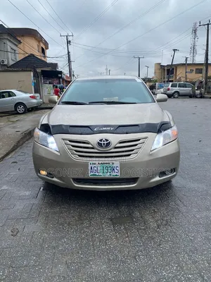 Toyota Camry LE 4dr Sedan (2.4L 4cyl 5A) 2009 Gold