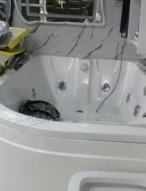 Jacuzzi Bathtub