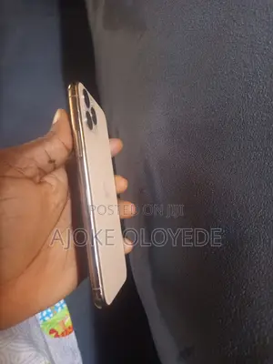Apple iPhone 11 Pro 64 GB Gold