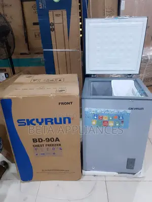 Skyrun 90L Chest Freezer – Compact Efficient Storage