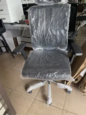 Egonormic Executive Chair