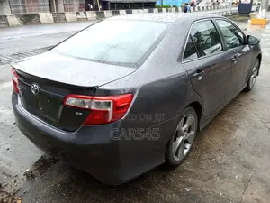 Toyota Camry 2014 Gray
