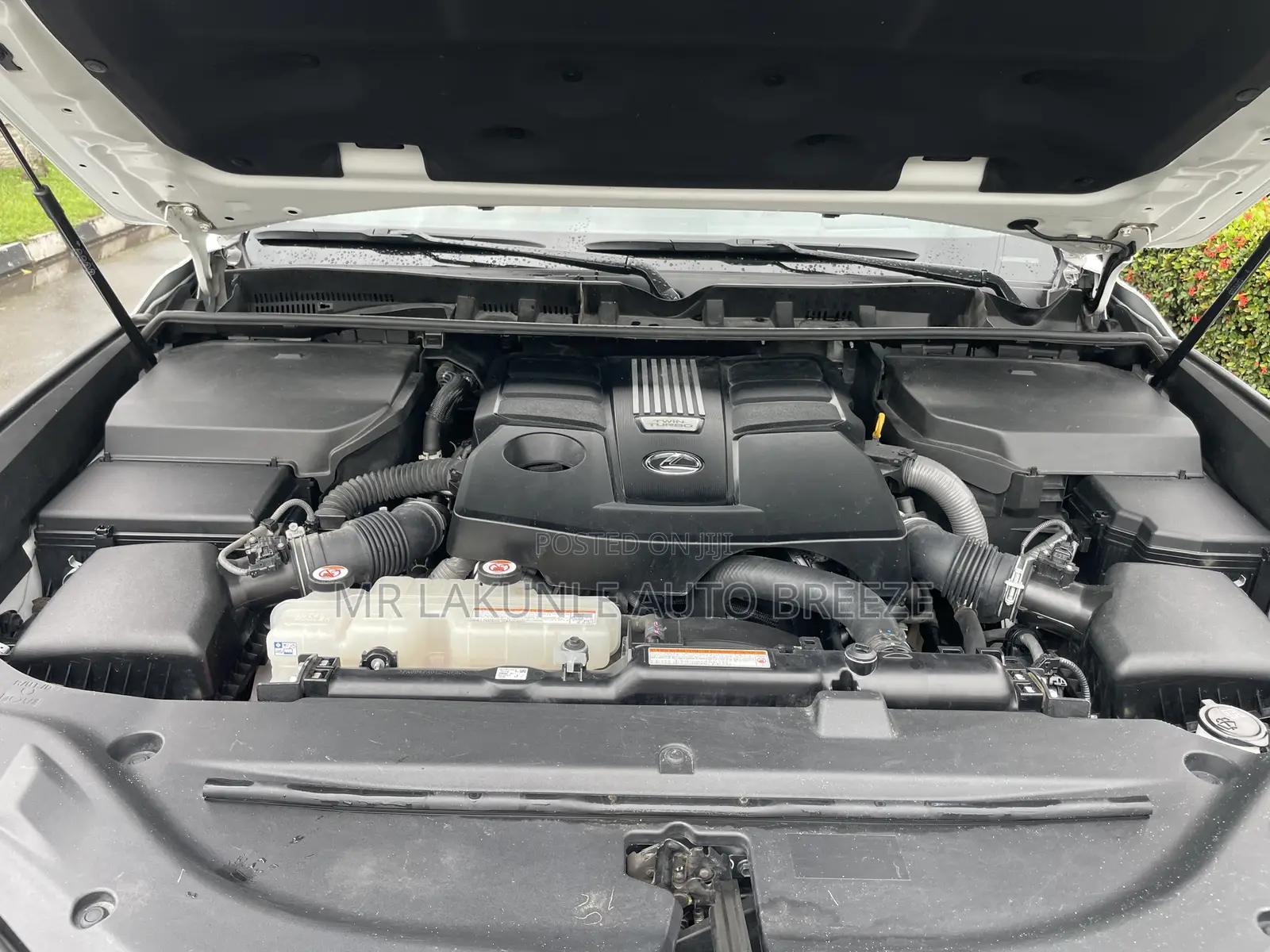 Lexus LX 2022 White