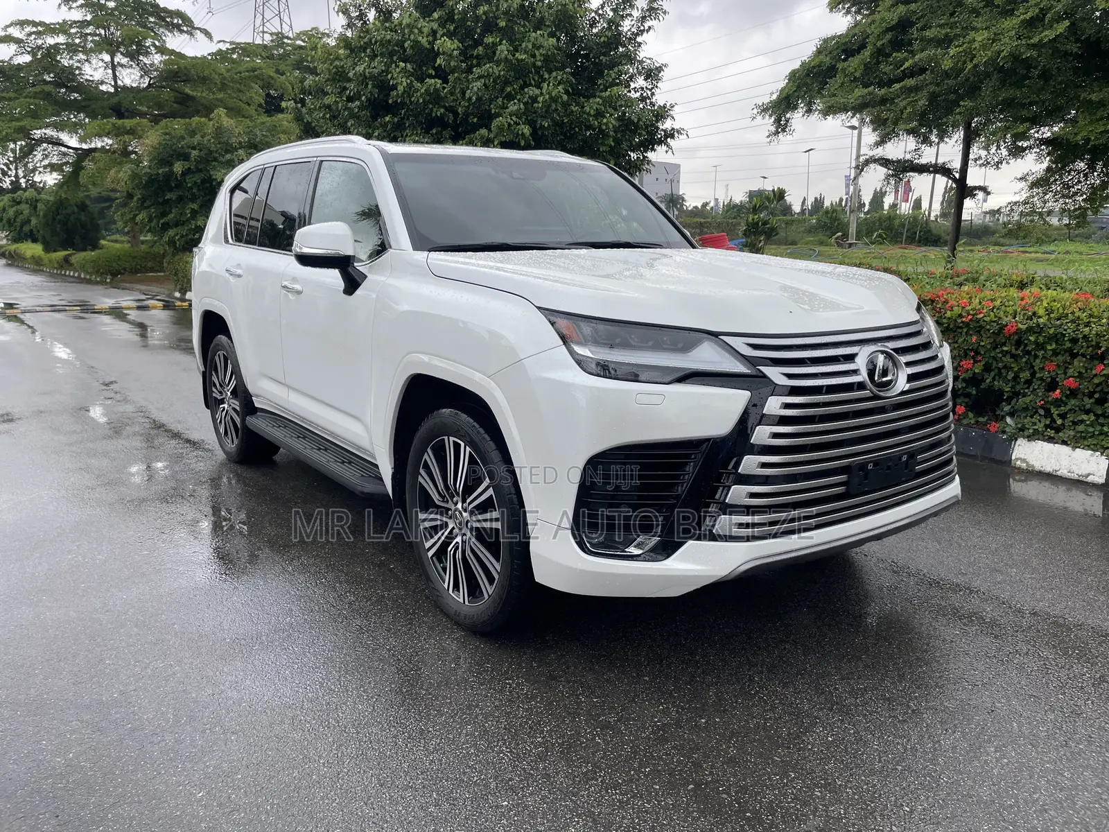 Lexus LX 2022 White