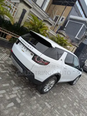 Land Rover Discovery HSE 4x4 2017 White