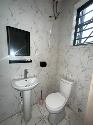 4bdrm Duplex in Lekki Phase 1 for rent
