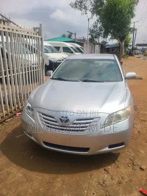 Toyota Camry 2009 Silver