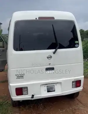 Suzuki APV Minibus 2012 White