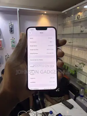 Apple iPhone 14 256 GB Red