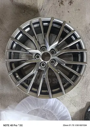 Upgrade Your Lexus ES 350 With Our Premium 17" 18" Alloy Rims!